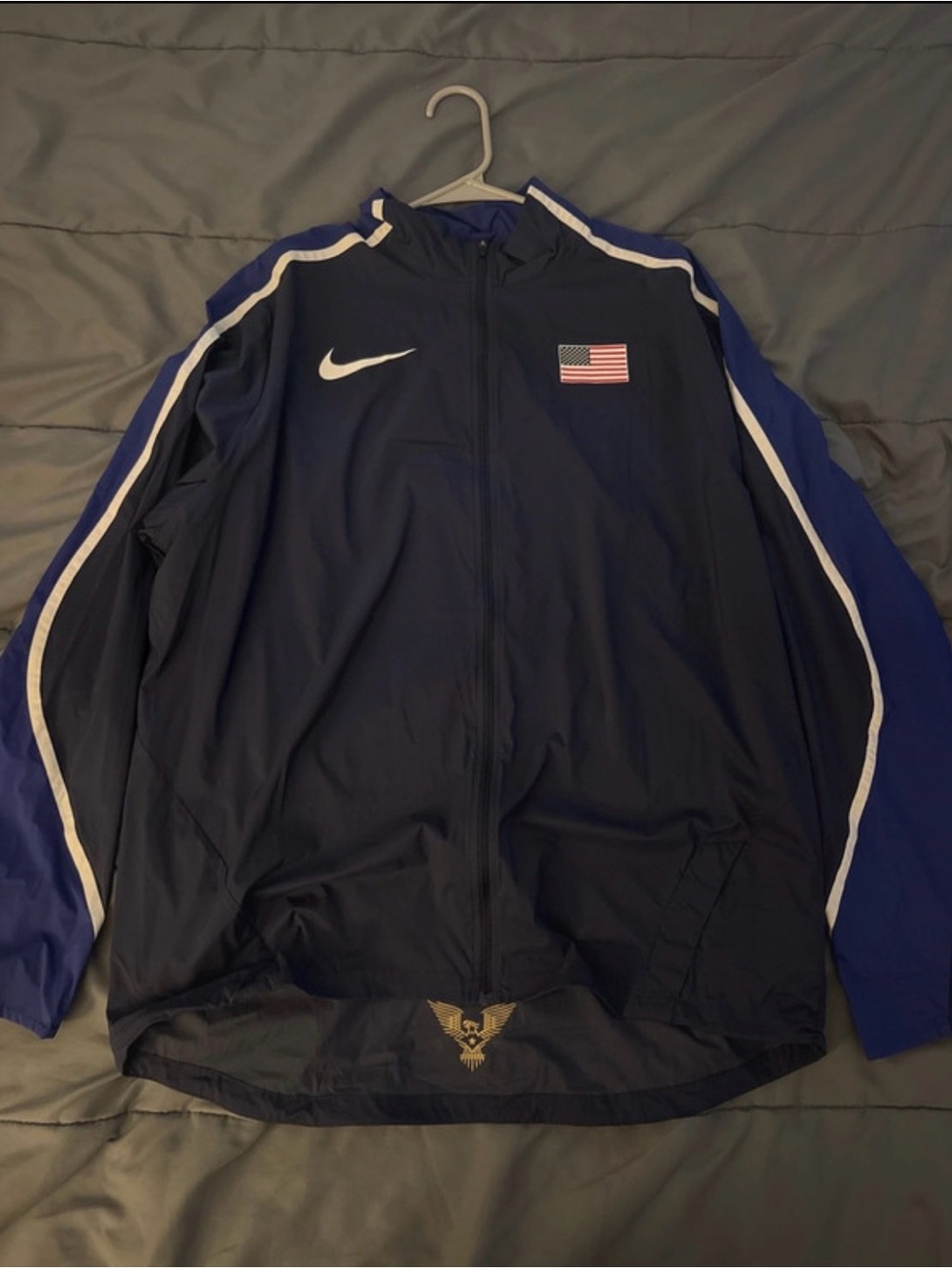 Nike Men’s Navy and Royal Blue Full-Zip Windbreaker with USA Patch